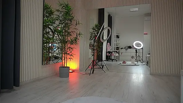 EmmaBlanco online show from 29, 9, 2025