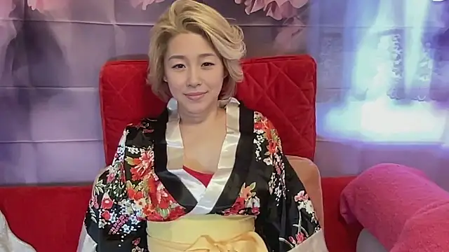 Snapshot of kimagure-fu- chatting on 19, 10, 2025 kimagure-fu- online show from 19, 10, 2025