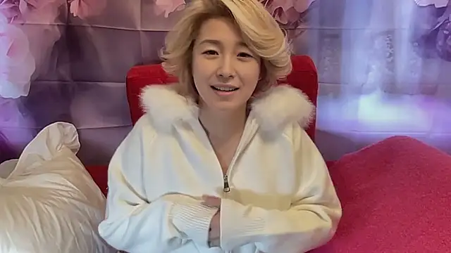 Snapshot of kimagure-fu- chatting on 21, 10, 2025 kimagure-fu- online show from 21, 10, 2025