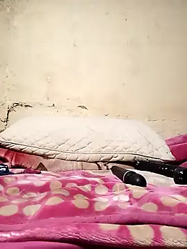 RFeltomWhitJ online show from 9, 9, 2025