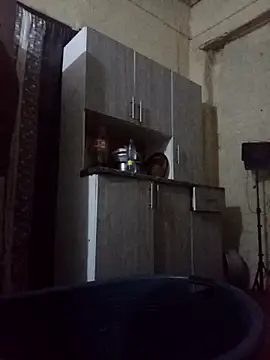 RFeltomWhitJ online show from 27, 9, 2025