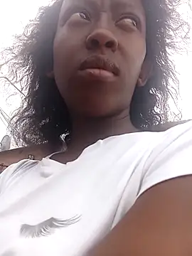 RFeltomWhitJ online show from 10, 11, 2025