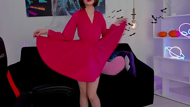 Snapshot of KiraHolli chatting on 2, 11, 2025 KiraHolli online show from 2, 11, 2025