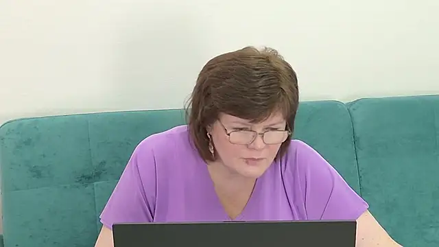 Snapshot of Sandra_Sunrise chatting on 11, 11, 2025 Sandra Sunrise online show from 11, 11, 2025