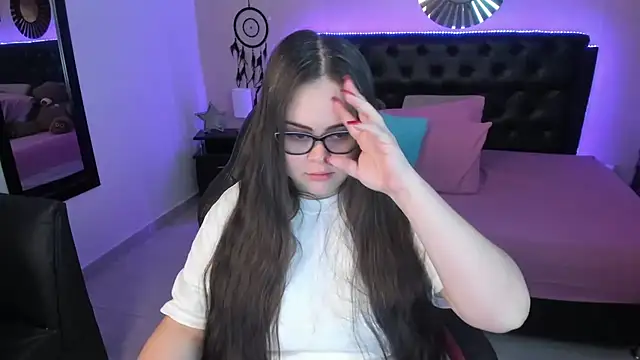 LolaVillalobos online show from 19, 2, 2026