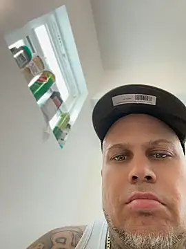 Snapshot of Auhenri25 chatting on 12, 7, 2026 Auhenri25 online show from 12, 7, 2026