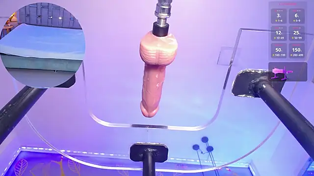 Snapshot of NinaCapelli chatting on 18, 11, 2025 NinaCapelli online show from 18, 11, 2025