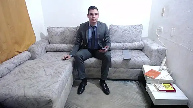 Snapshot of Victor_Maitland chatting on 28, 10, 2025 Victor Maitland online show from 28, 10, 2025