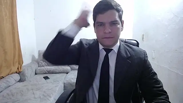 Victor Maitland online show from 4, 3, 2026