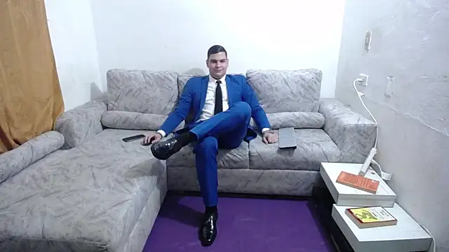 Snapshot of Victor_Maitland chatting on 7, 5, 2026 Victor Maitland online show from 7, 5, 2026