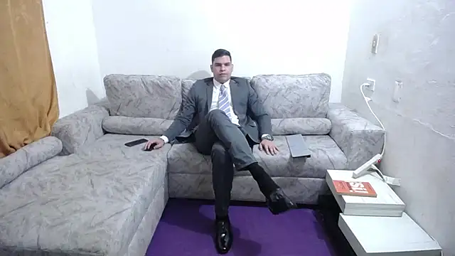 Snapshot of Victor_Maitland chatting on 8, 5, 2026 Victor Maitland online show from 8, 5, 2026