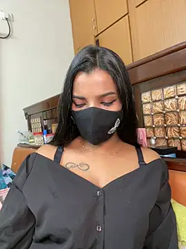 Snapshot of its_ur_flora chatting on 10, 5, 2026 its ur flora online show from 10, 5, 2026