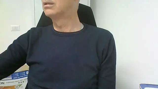 Snapshot of Sensor2000 chatting on 15, 5, 2026 Sensor2000 online show from 15, 5, 2026