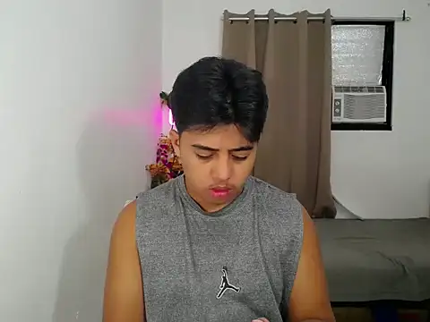 Hugecock2hundle intown online show from 12, 11, 2025