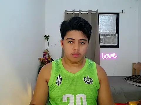 Hugecock2hundle intown online show from 28, 11, 2025