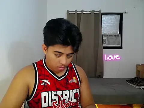 Hugecock2hundle intown online show from 29, 11, 2025