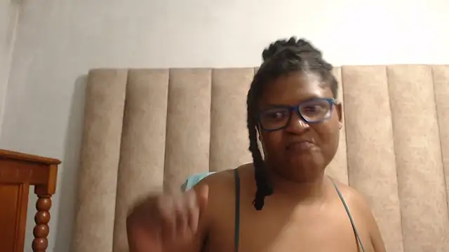 Snapshot of Sexybusty01 chatting on 22, 3, 2026 Sexybusty01 online show from 22, 3, 2026