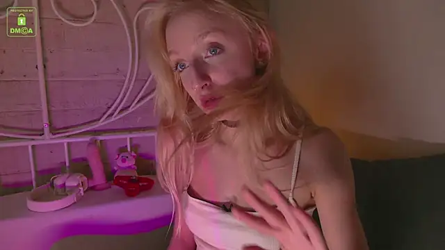 maya snow online show from 18, 10, 2025