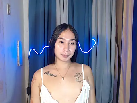 Snapshot of in_yourdreamstarxx chatting on 14, 11, 2025 in yourdreamstarxx online show from 14, 11, 2025