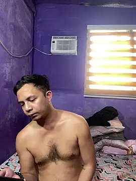 Snapshot of hotcumboi69 chatting on 3, 3, 2026 hotcumboi69 online show from 3, 3, 2026