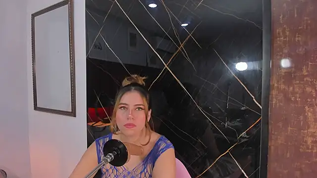 Snapshot of abby_blond_ chatting on 9, 9, 2025 abby blond online show from 9, 9, 2025