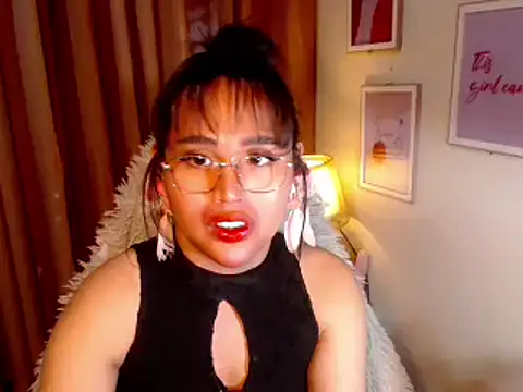 Snapshot of urmidnightcravingsxx chatting on 9, 4, 2026 urmidnightcravingsxx online show from 9, 4, 2026