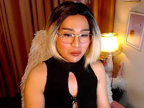 Snapshot of urmidnightcravingsxx chatting on 14, 4, 2026 urmidnightcravingsxx online show from 14, 4, 2026