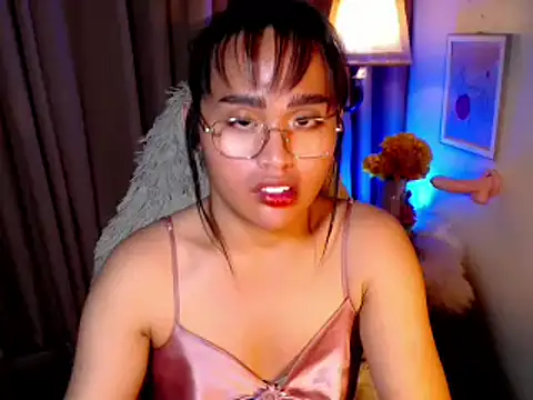 Snapshot of urmidnightcravingsxx chatting on 26, 4, 2026 urmidnightcravingsxx online show from 26, 4, 2026