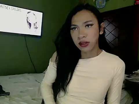 Snapshot of Annaloula chatting on 15, 10, 2025 Annaloula online show from 15, 10, 2025