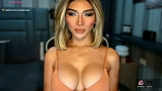 Huntress xxx online show from 4, 2, 2026