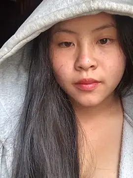 Snapshot of Tiiahpu chatting on 3, 12, 2025 Tiiahpu online show from 3, 12, 2025