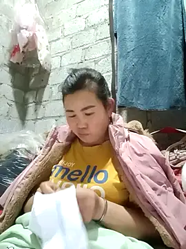 Snapshot of jienrrr chatting on 3, 11, 2025 jienrrr online show from 3, 11, 2025