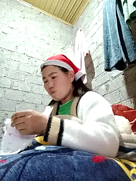 Snapshot of jienrrr chatting on 1, 12, 2025 jienrrr online show from 1, 12, 2025