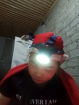 Snapshot of jienrrr chatting on 19, 12, 2025 jienrrr online show from 19, 12, 2025