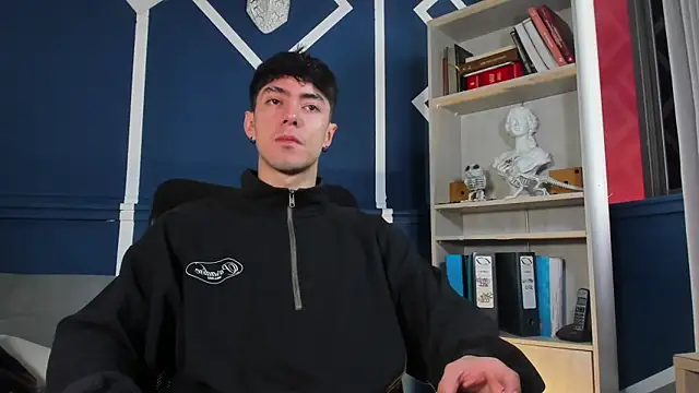 etham wolf  online show from 11, 11, 2025