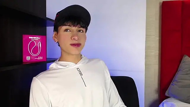 Ezra Storm online show from 18, 9, 2025