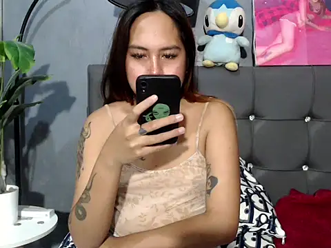 Snapshot of urtranspinay chatting on 5, 11, 2025 urtranspinay online show from 5, 11, 2025