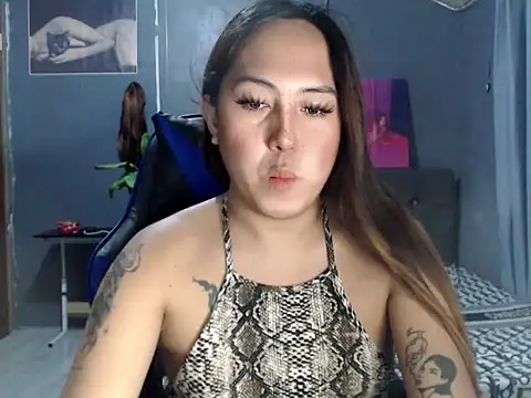 Snapshot of urtranspinay chatting on 20, 11, 2025 urtranspinay online show from 20, 11, 2025