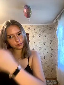 Snapshot of Tomyris_yuki chatting on 2, 11, 2025 Tomyris yuki online show from 2, 11, 2025