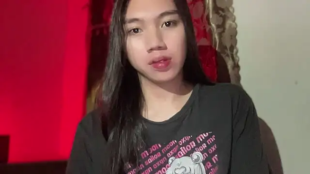 Snapshot of kat_mire chatting on 13, 10, 2025 kat mire online show from 13, 10, 2025