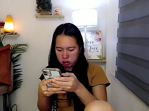 Snapshot of kimbratx chatting on 9, 11, 2025 kimbratx online show from 9, 11, 2025