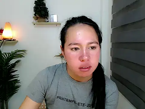 Snapshot of kimbratx chatting on 13, 11, 2025 kimbratx online show from 13, 11, 2025