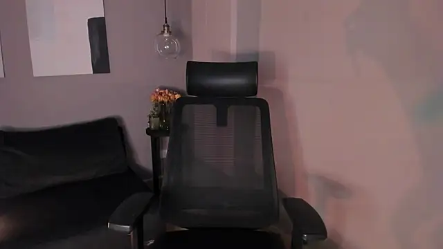 Snapshot of emily_mars1 chatting on 5, 10, 2025 emily mars1 online show from 5, 10, 2025