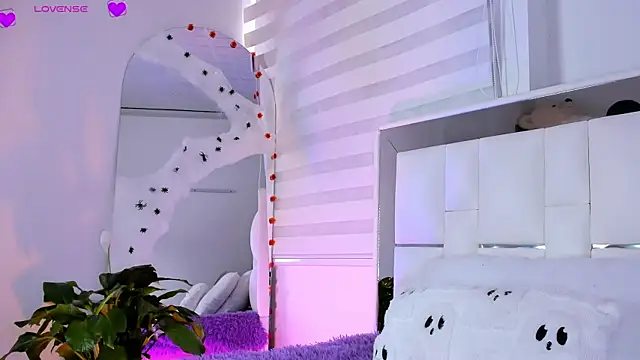 sara goddess01 online show from 29, 10, 2025