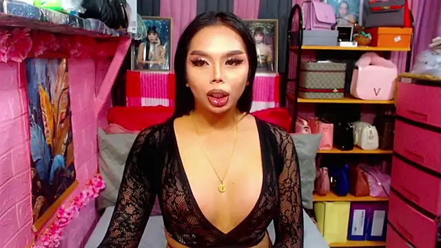 MoniqueCeleste online show from 2, 10, 2025