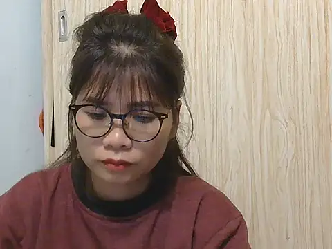 Snapshot of Ori299 chatting on 28, 11, 2025 Ori299 online show from 28, 11, 2025