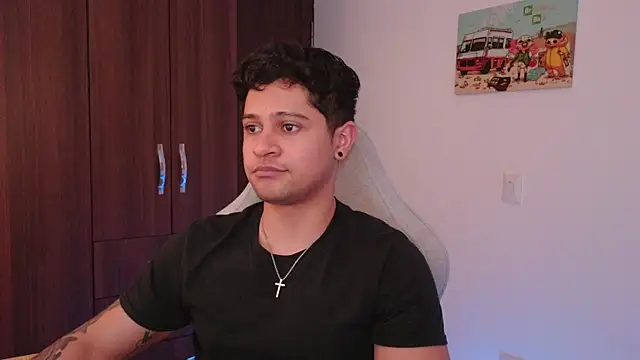Snapshot of domsantiago_ chatting on 18, 9, 2025 domsantiago online show from 18, 9, 2025