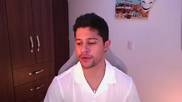 Snapshot of domsantiago_ chatting on 20, 11, 2025 domsantiago online show from 20, 11, 2025