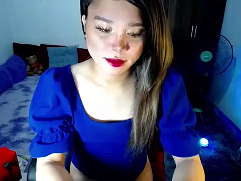 Urassiansweetcummer online show from 2, 3, 2026