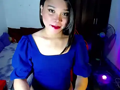 Urassiansweetcummer online show from 7, 7, 2026